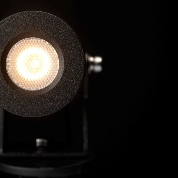 Cree LED Erdspießstrahler Tomar | Warm Weiß | 3 Watt | Kippbar | 24 Volt - Eden Shop - Haus, Garten und Zubehör